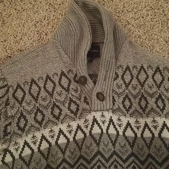 American Eagle gray sweater - Picture 3 of 3